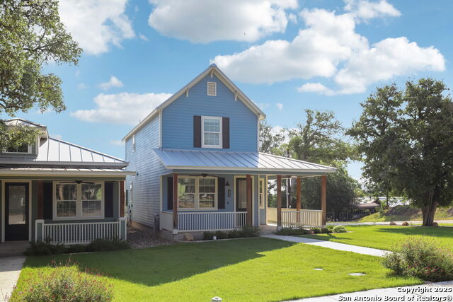 Listing photo id 1 for 295 East Ave S