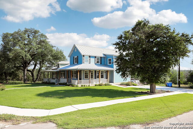 Listing photo id 3 for 295 East Ave S
