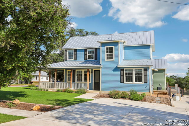 Listing photo id 4 for 295 East Ave S
