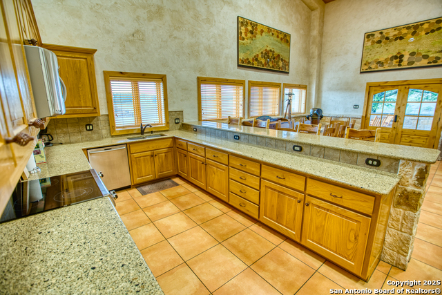 Image 10 of 50 For 192 Fm 2828  