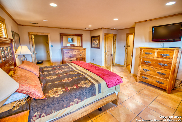 Image 13 of 50 For 192 Fm 2828  