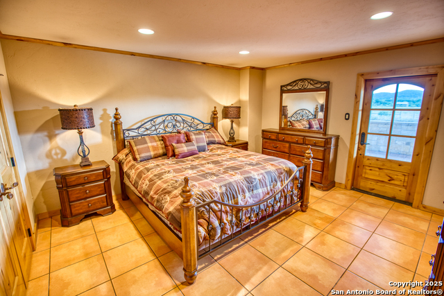 Image 15 of 50 For 192 Fm 2828  