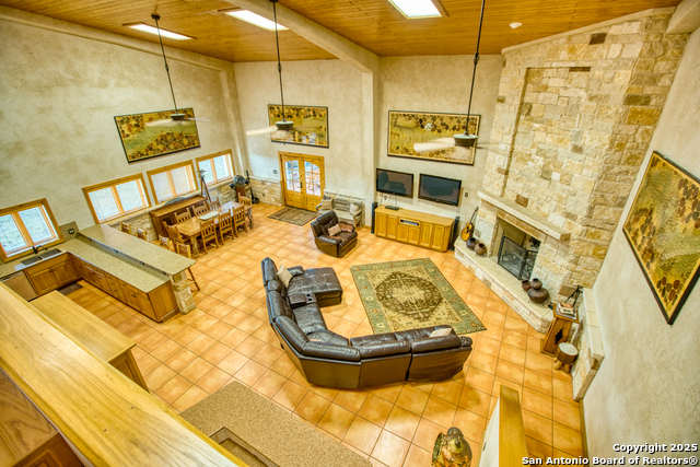 Image 17 of 50 For 192 Fm 2828  