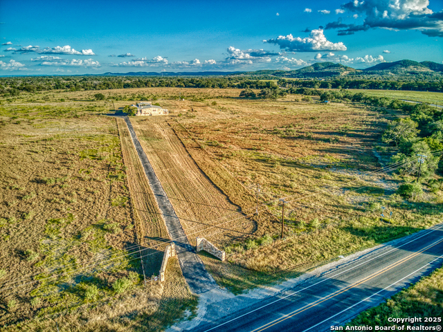 Image 37 of 50 For 192 Fm 2828  