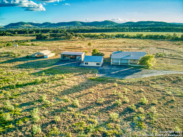 Image 39 of 50 For 192 Fm 2828  