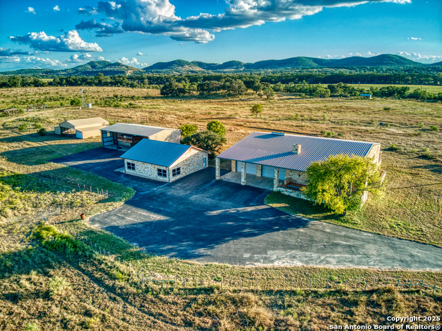 Image 6 of 50 For 192 Fm 2828  