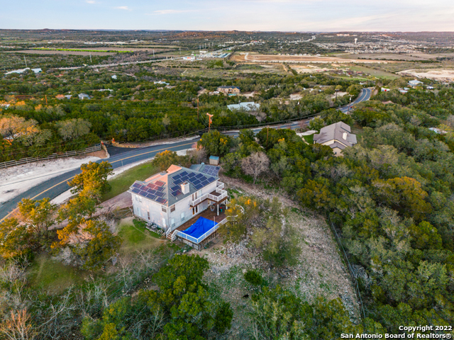 Listing photo id 64 for 27708 Ramblewood St