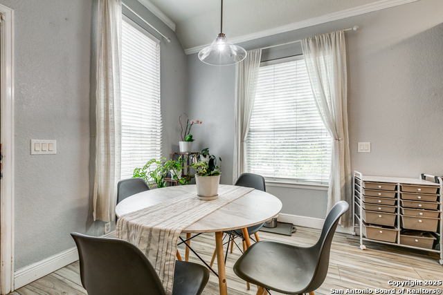 Image 10 of 26 For 1018 Tumbling Oaks