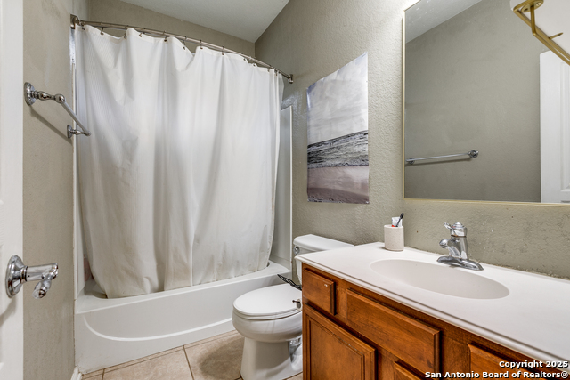 Image 19 of 26 For 1018 Tumbling Oaks