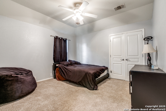 Image 20 of 26 For 1018 Tumbling Oaks