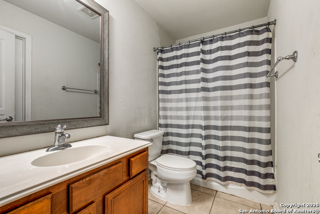 Image 21 of 26 For 1018 Tumbling Oaks