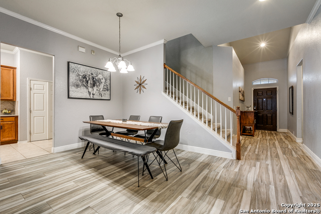 Image 5 of 26 For 1018 Tumbling Oaks