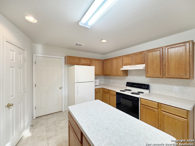 Image 13 of 45 For 4575 Tanglewood Trl