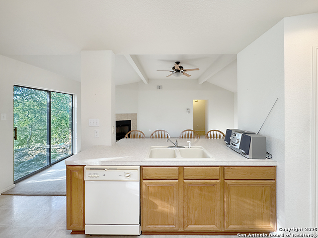 Image 19 of 45 For 4575 Tanglewood Trl