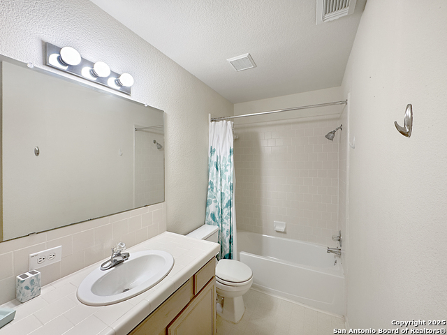 Image 27 of 45 For 4575 Tanglewood Trl