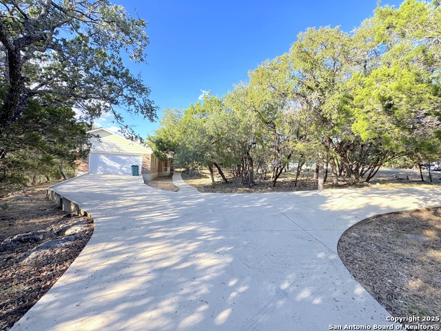 Image 34 of 45 For 4575 Tanglewood Trl