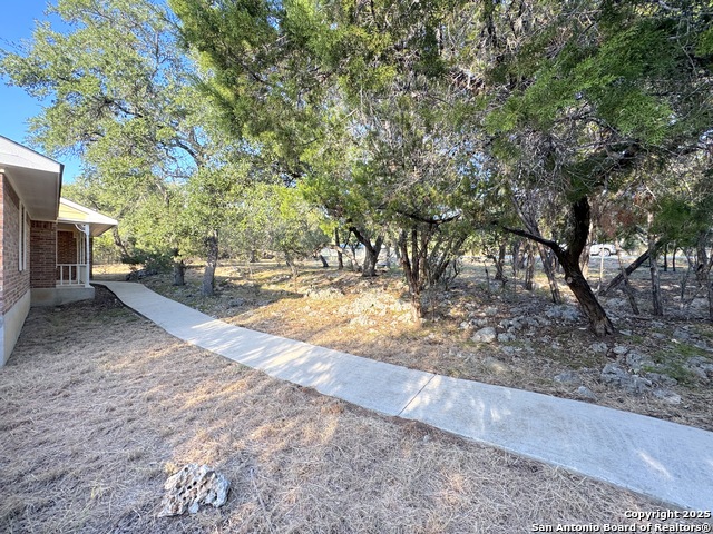 Image 38 of 45 For 4575 Tanglewood Trl