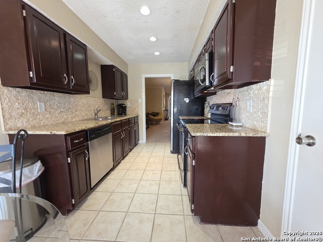 Image 15 of 35 For 7738 Chambers 304c