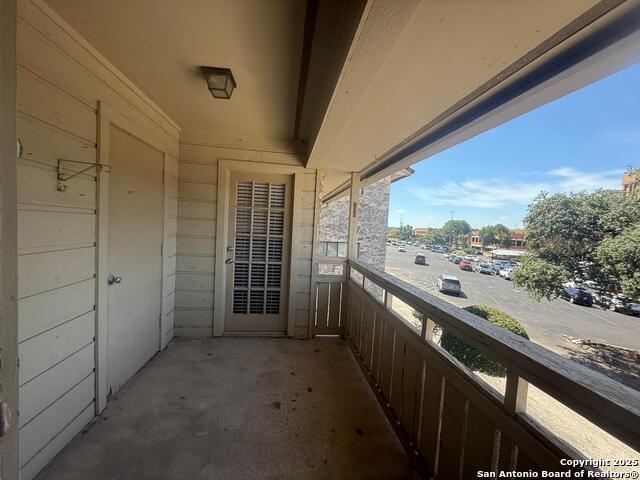 Image 17 of 35 For 7738 Chambers 304c