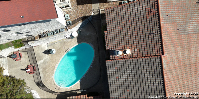 Image 31 of 35 For 7738 Chambers 304c