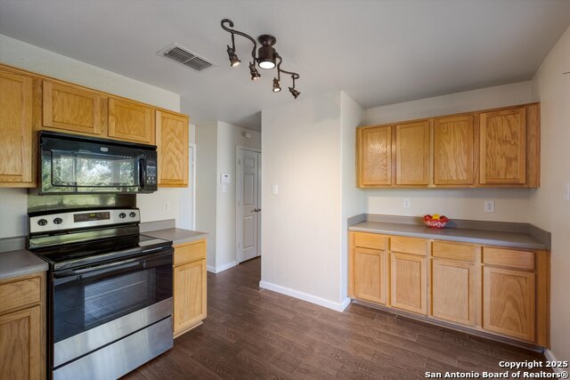 Image 10 of 22 For 7371 Lyia Branch