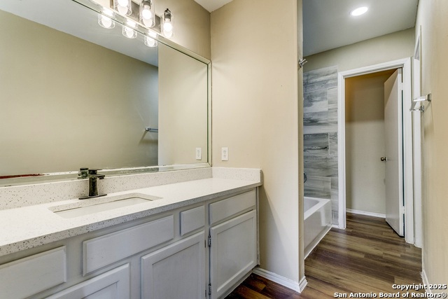 Listing photo id 7 for 13239 Larkway