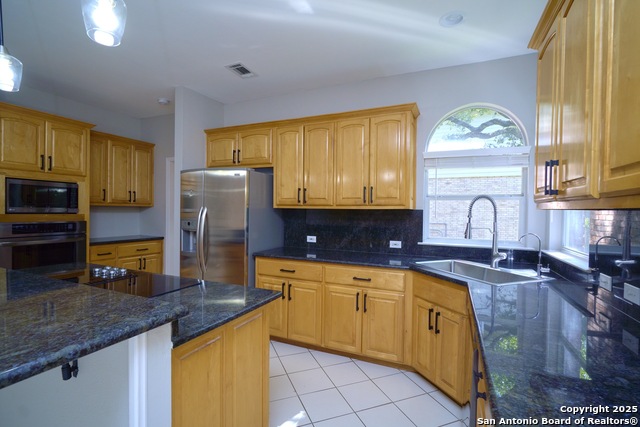 Image 18 of 46 For 15808 Mission Ridge