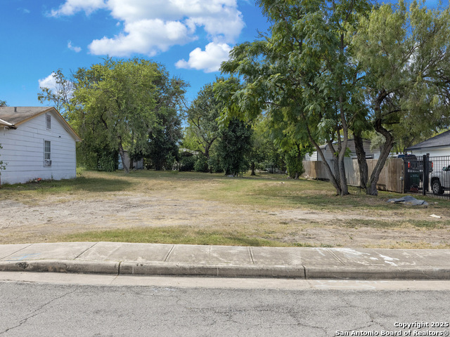 Listing photo id 0 for 126 Rene Avenue