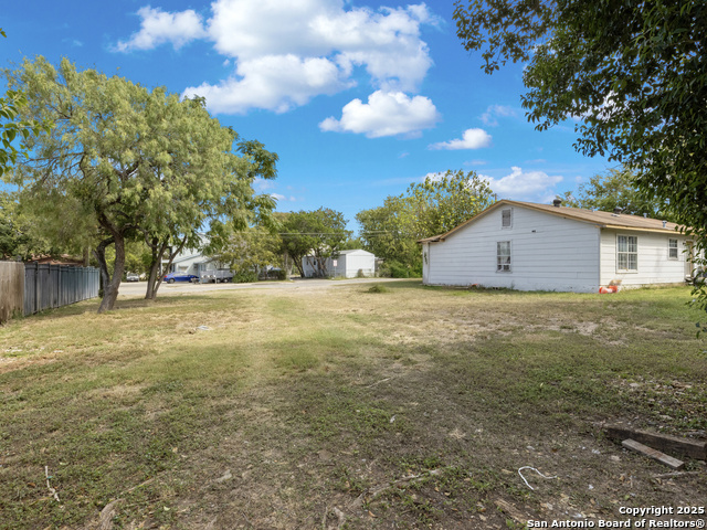 Listing photo id 2 for 126 Rene Avenue