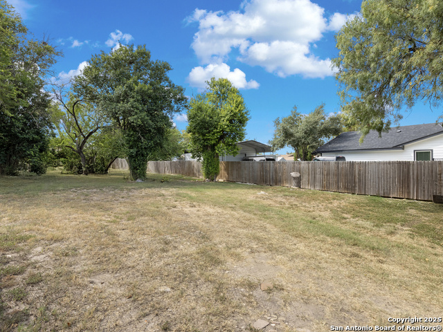 Listing photo id 4 for 126 Rene Avenue