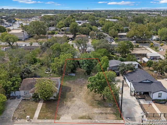Listing photo id 7 for 126 Rene Avenue