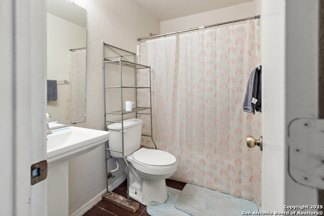 Image 19 of 35 For 10711 Manor Creek