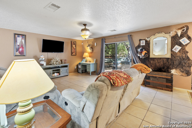 Image 22 of 35 For 10711 Manor Creek