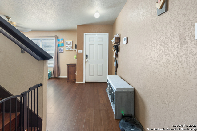 Image 26 of 35 For 10711 Manor Creek