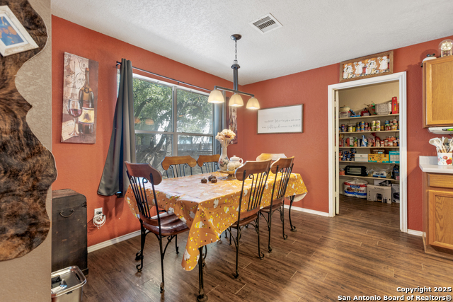 Image 6 of 35 For 10711 Manor Creek