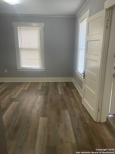 Image 5 of 13 For 205 Kingsbury E