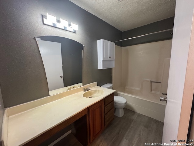 Image 13 of 20 For 10010 Amber Field