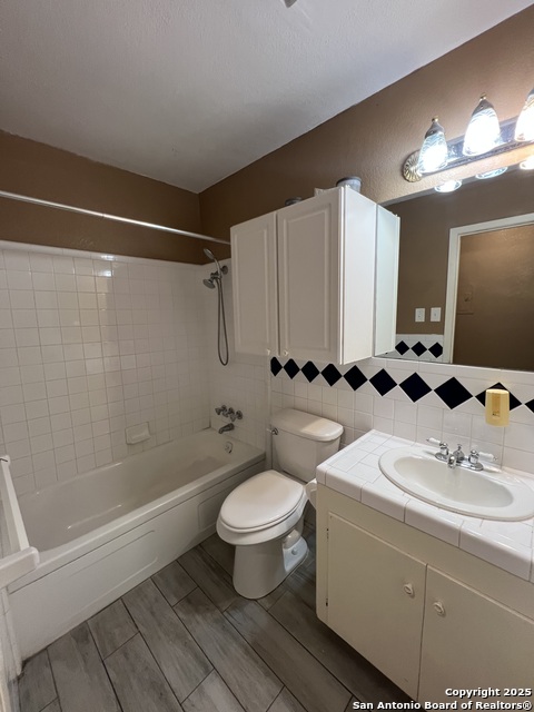 Image 11 of 24 For 5614 Granger