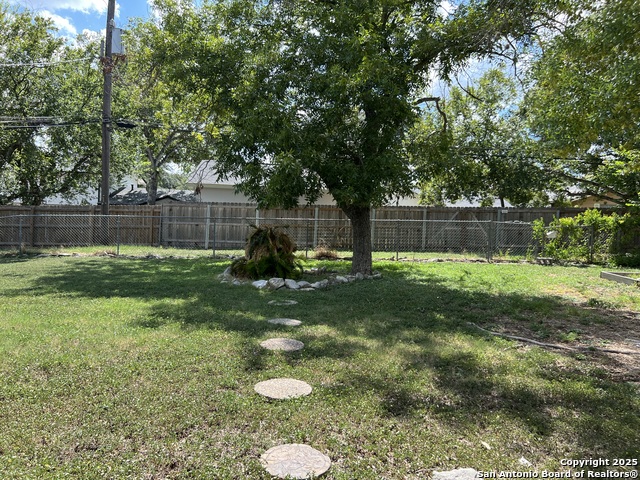 Image 21 of 24 For 5614 Granger