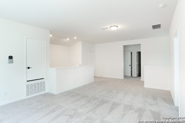 Image 16 of 26 For 5230 Anzueto