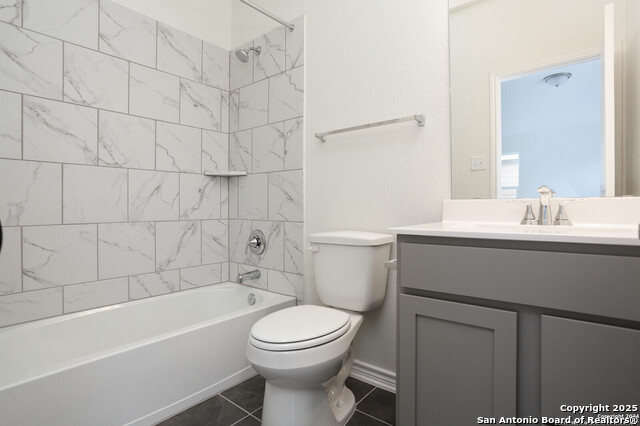 Image 22 of 26 For 5230 Anzueto