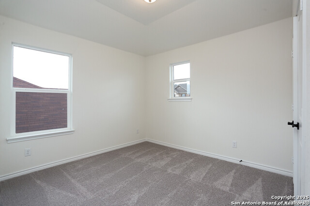 Image 23 of 26 For 5230 Anzueto