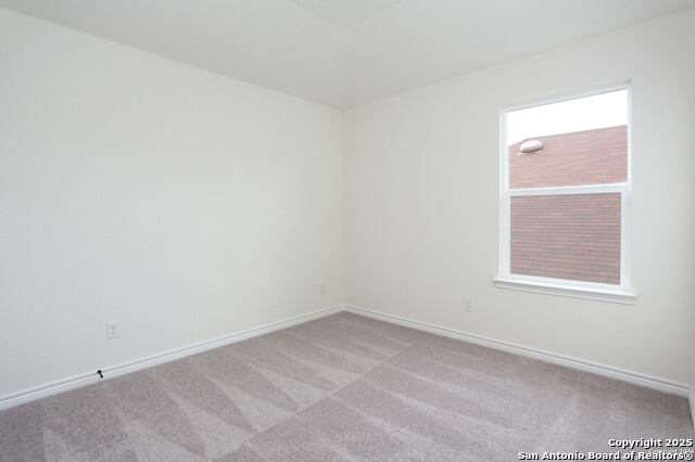 Image 24 of 26 For 5230 Anzueto