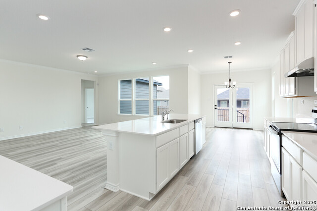 Image 6 of 26 For 5230 Anzueto