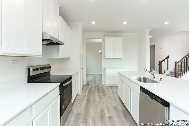 Image 7 of 26 For 5230 Anzueto