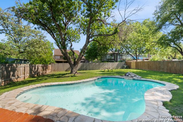 Image 35 of 38 For 10210 Dugas