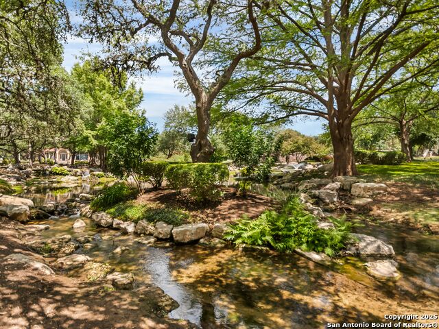 Image 20 of 29 For 7 Dominion Meadows