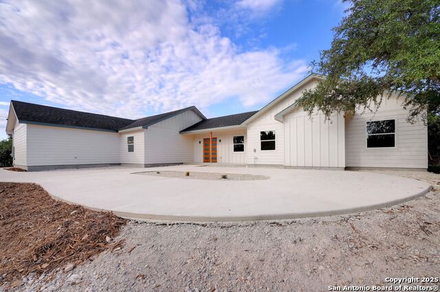 Details for 431 Lets Roll Drive, Fischer, TX 78623