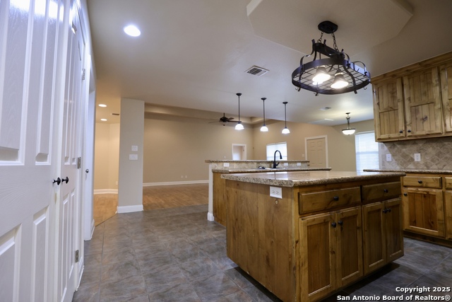 Image 10 of 34 For 123 Colette  