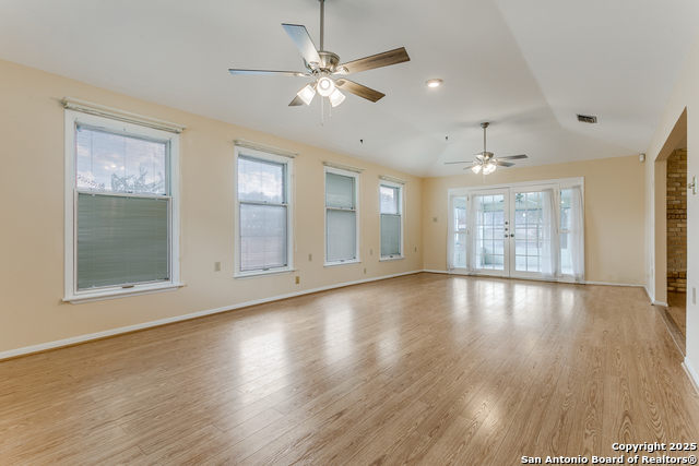 Image 13 of 25 For 9018 Woburn  